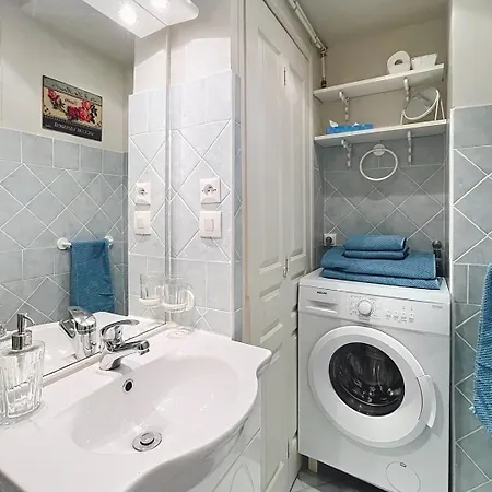 Cosy Avec Jardin Privatif - Carabacel,
