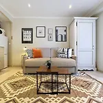 Cosy Avec Jardin Privatif - Carabacel, * Nice