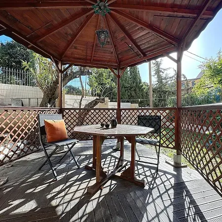 Cosy Avec Jardin Privatif - Carabacel, Apartmán