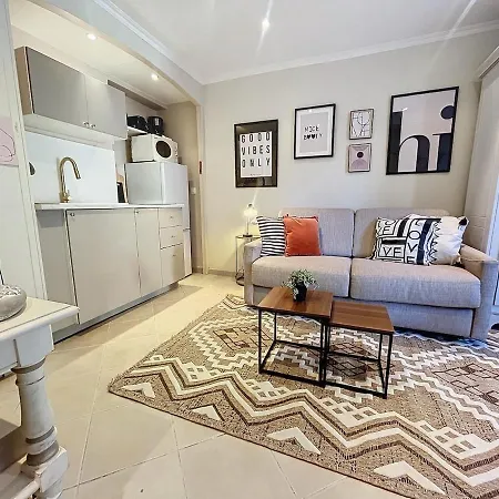 Апартаменты Cosy Avec Jardin Privatif - Carabacel,