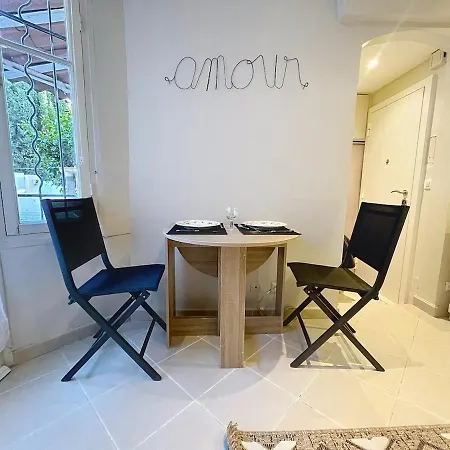 Cosy Avec Jardin Privatif - Carabacel, Апартаменты *