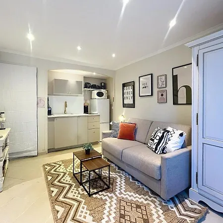 Cosy Avec Jardin Privatif - Carabacel, Апартаменты
