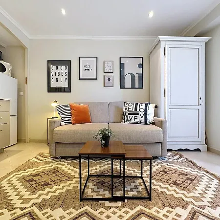 Cosy Avec Jardin Privatif - Carabacel,